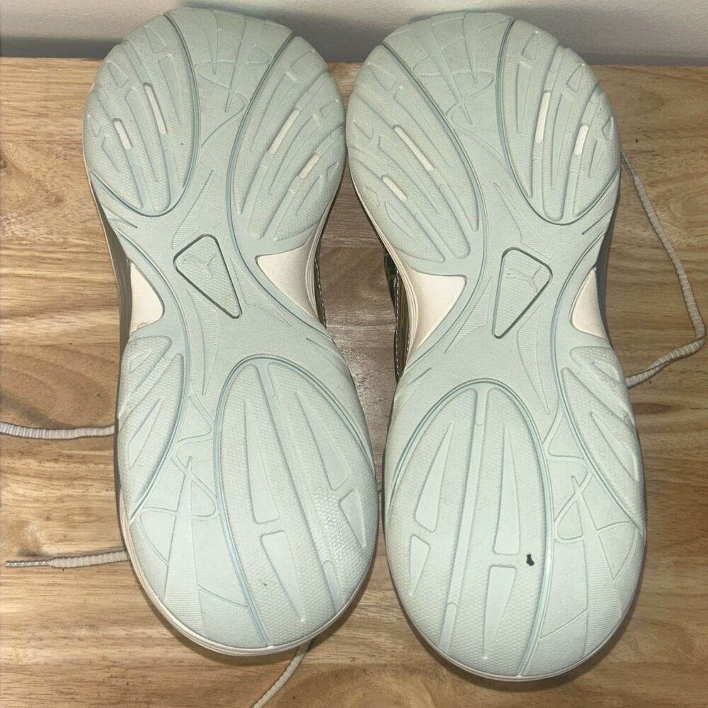 Puma Inverse Sneakers Women’s Size 9.5 White Gold Green Athletic Running Shoes - Picture 8 of 9